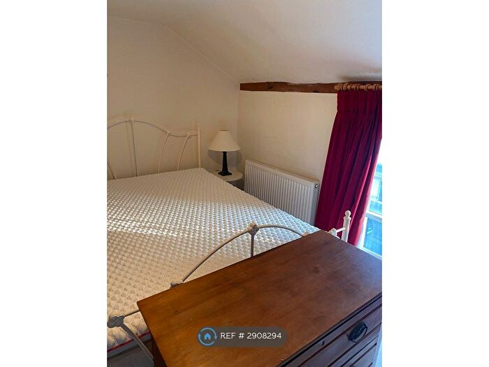 2 Bedroom End Of Terrace House To Rent In High St, Hemel Hempstead, HP1
