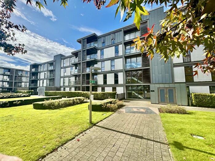 2 Bedroom Flat To Rent In Emerald House, Vizion, MK9