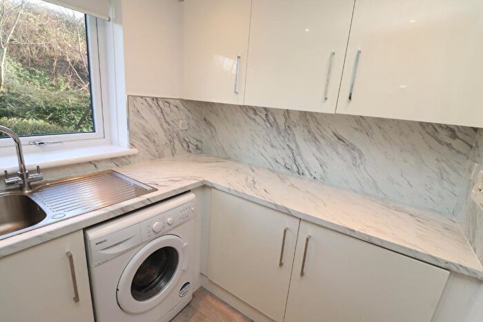 1 Bedroom Flat To Rent In Greenholme Street, Cathcart, Glasgow, G44
