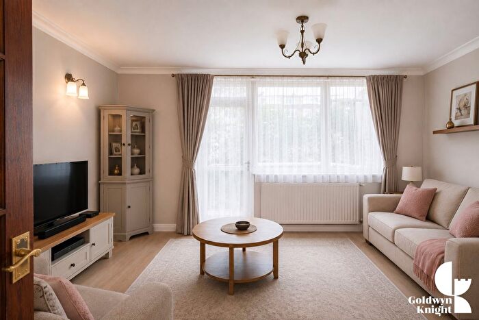 4 Bedroom Terraced House To Rent In Mile End, London, E3