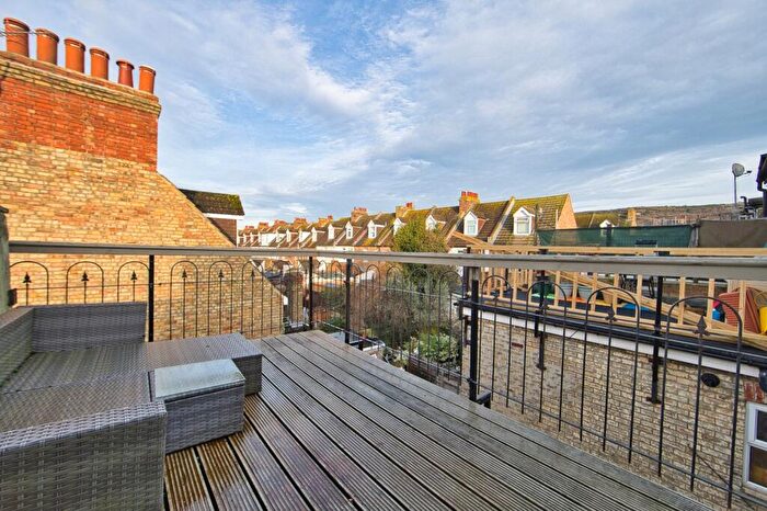 2 Bedroom Maisonette For Sale In Marshall Street, Folkestone, Kent, CT19