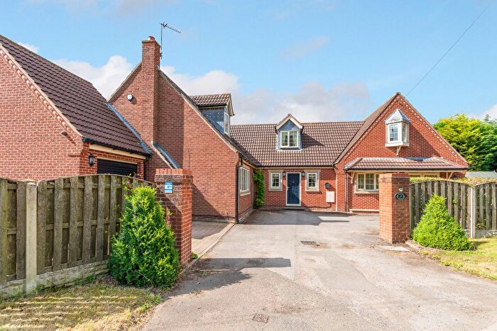 5 Bedroom Detached House For Sale In Low Lane, Braithwaite, DN7
