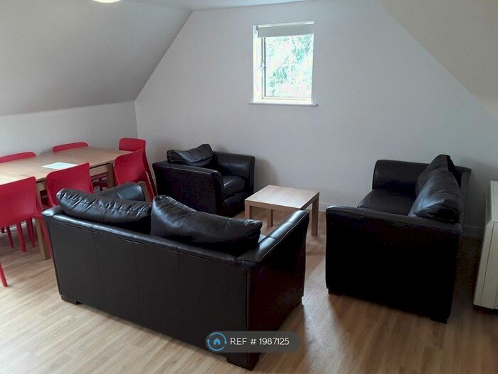 7 Bedroom Flat To Rent In Sarum Road, Winchester, SO22