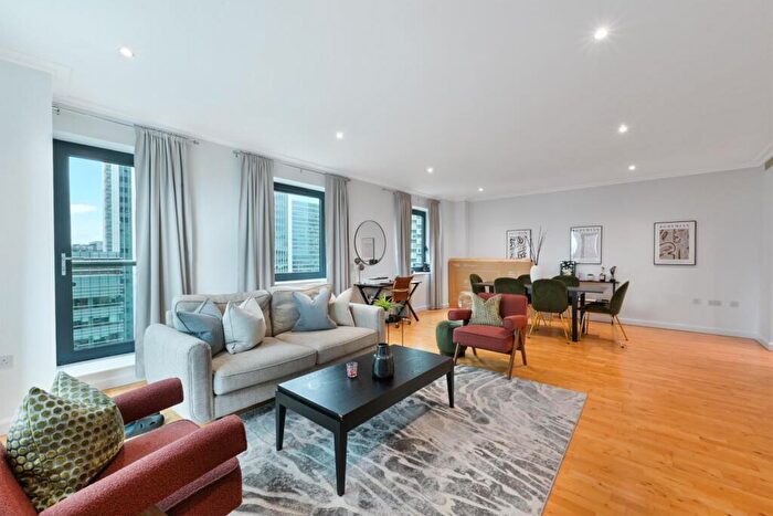 2 Bedroom Apartment To Rent In Discovery Dock Apartments, London, E14