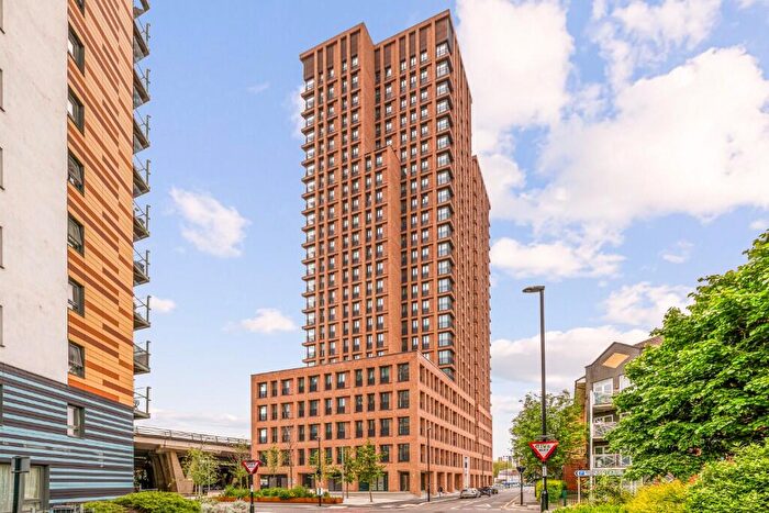 1 Bedroom Flat To Rent In Kindred House, Scarbrook Road, Surrey, CR0