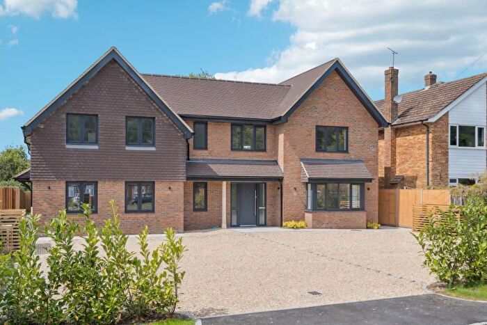 4 Bedroom Property For Sale In Spurlands End Road, Great Kingshill, HP15