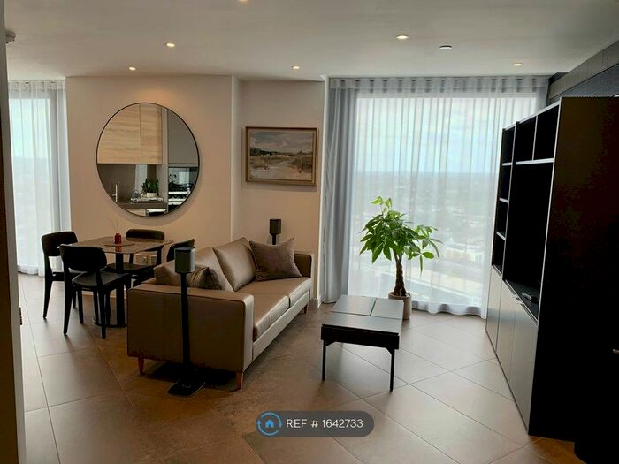 1 Bedroom Flat To Rent In Chronicle Tower, London, EC1V