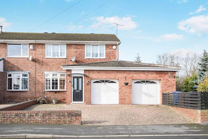 3 Bedroom Semi-Detached House For Sale In Mountbatten Drive, Burncross, Sheffield, S35