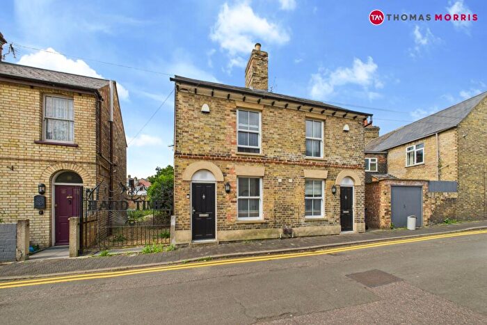 2 Bedroom Semi-Detached House For Sale In Great Northern Street, Huntingdon, Cambridgeshire, PE29