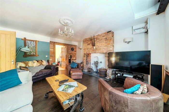 4 Bedroom Semi-Detached House For Sale In Fore Street, Culmstock, Cullompton, Devon, EX15