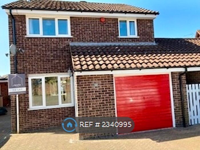 3 Bedroom Detached House To Rent In Lovett Close, Norwich, NR6