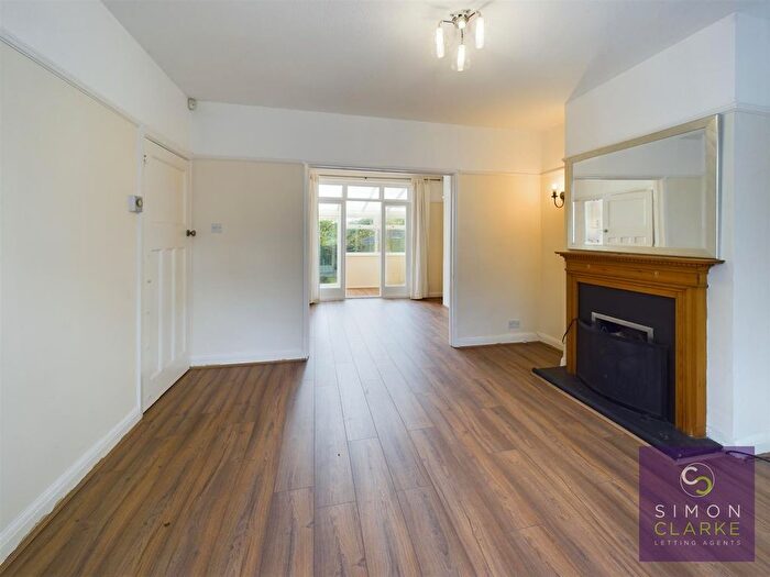 2 Bedroom Terraced House To Rent In Great North Road, Barnet, EN5