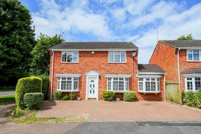 4 Bedroom Detached House For Sale In Eriboll Close, Leighton Buzzard, LU7