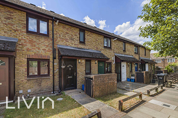 1 Bedroom Flat For Sale In Torrington Square, Croydon, Surrey, CR0