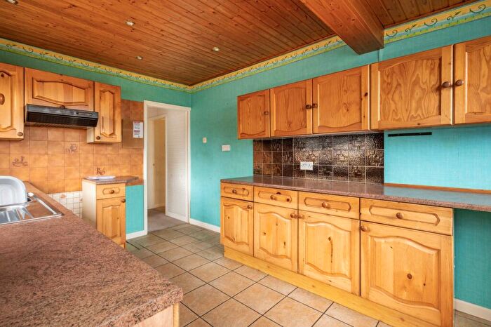 2 Bedroom Semi-Detached Bungalow For Sale In Red Cat Lane, Burscough, L40