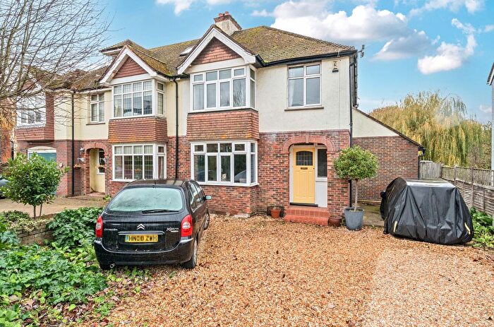 3 Bedroom Semi Detached House For Sale In Broyle Road, Chichester, West Sussex, PO19