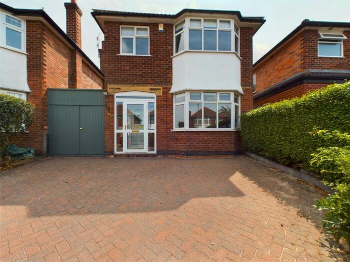 3 Bedroom Detached House To Rent In Runswick Drive, Wollaton, Nottingham, NG8