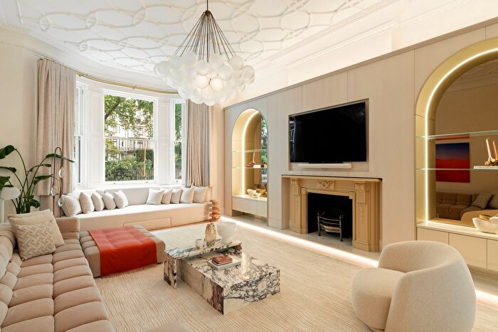 3 Bedroom Property For Sale In Ennismore Gardens, London, SW7