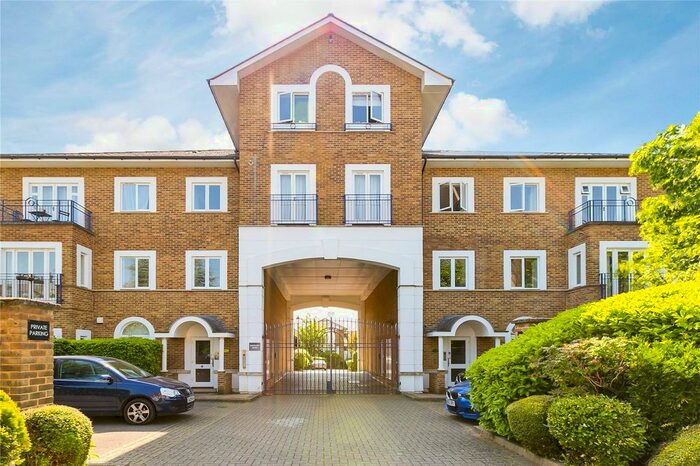 1 Bedroom Flat To Rent In Berisford Mews, London, SW18