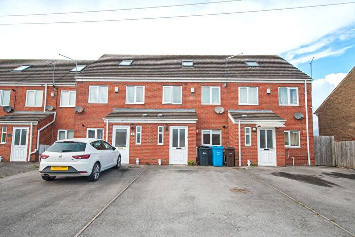 3 Bedroom Terraced House To Rent In Douglas Road, Kingston Upon Hull, HU8