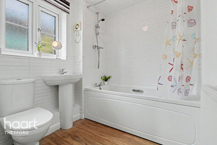 1 Bedroom Flat For Sale In Chalk Close, Thetford, IP24
