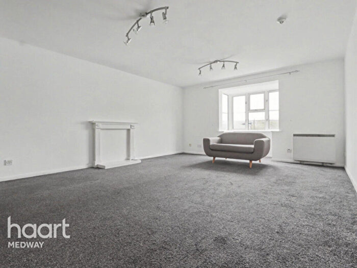 1 Bedroom Apartment To Rent In Gravel Walk, Rochester, ME1