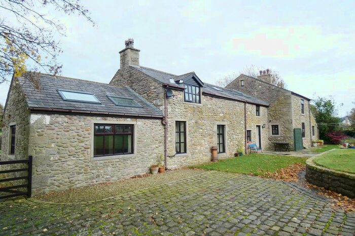 4 Bedroom Farmhouse To Rent In Bilsborrow Lane, Bilsborrow, Preston, PR3