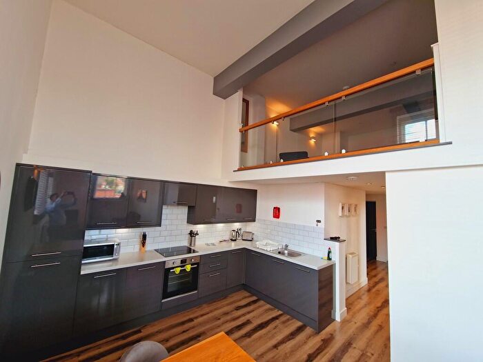 3 Bedroom Apartment To Rent In Burkhardt Hall, Swindon, SN1