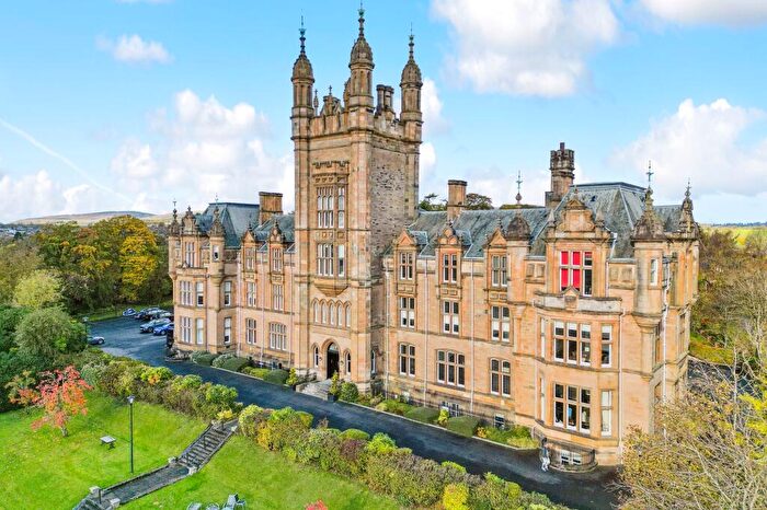 2 Bedroom Flat For Sale In Schaw House, Schaw Drive, G61