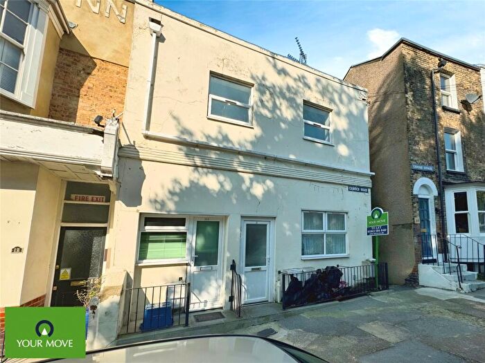 2 Bedroom Flat To Rent In Camden Road, Ramsgate, Kent, CT11