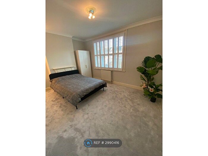 3 Bedroom Terraced House To Rent In Basildon Road, London, SE2