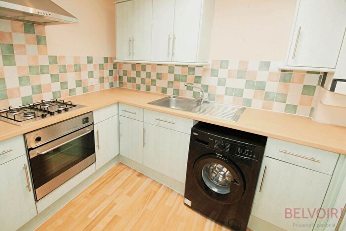 1 Bedroom Flat To Rent In Ogle Street, Hucknall, NG15