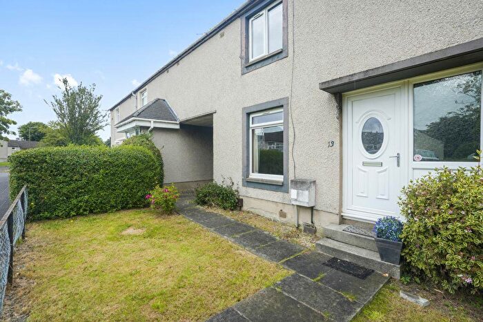 2 Bedroom Terraced House For Sale In Kaimes View, Danderhall, EH22
