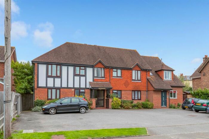 1 Bedroom Flat To Rent In Mill Road, Burgess Hill, West Sussex, RH15