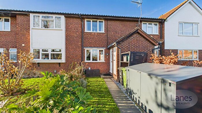 2 Bedroom Terraced House For Sale In Bushbarns, Cheshunt, Waltham Cross, EN7