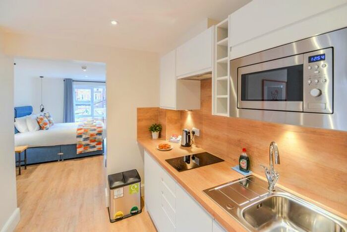 Studio To Rent In Bridgford Road, West Bridgford, Nottingham NG2