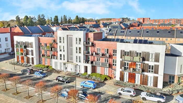 2 Bedroom Flat For Sale In The Square, Northampton, Northamptonshire, NN5