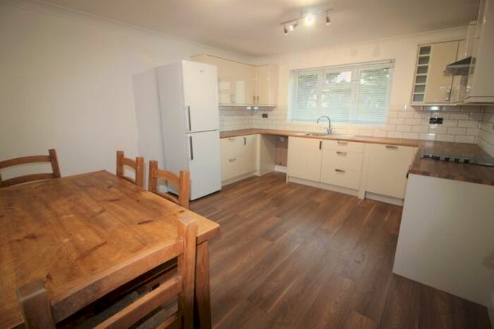 2 Bedroom Bungalow To Rent In Top Farm Bungalow, Shrubbery Lane, MK44