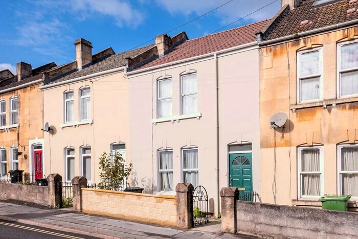 4 Bedroom Terraced House To Rent In Herbert Road, Bath, BA2