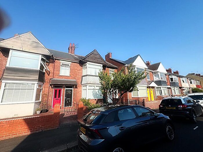 3 Bedroom Flat For Sale In Coronation Street, Wallsend, NE28