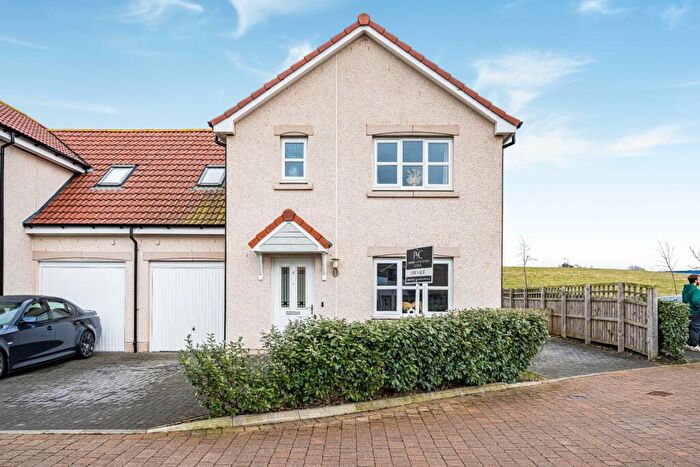 3 Bedroom Semi Detached House For Sale In Abercromby Crescent, East Calder, Livingston, West Lothian, EH53