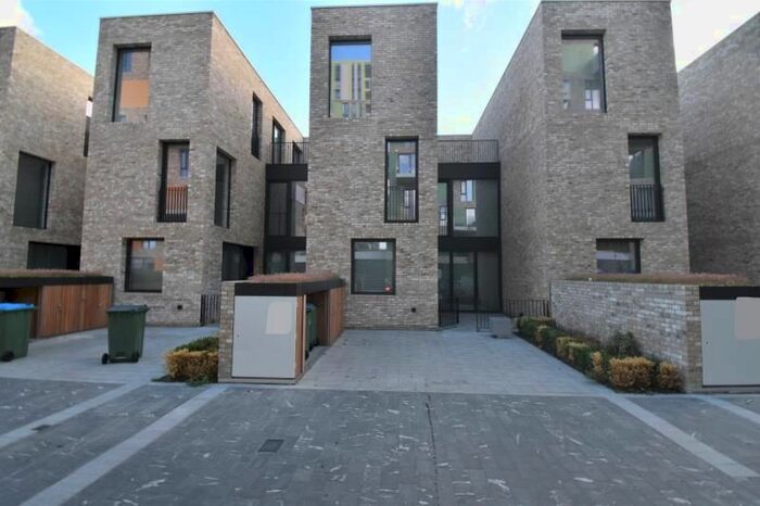 3 Bedroom Town House To Rent In Cyrus Field Street, London, SE10