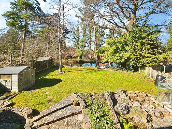 4 Bedroom Detached House For Sale In Fir Tree Way, Fleet, Hampshire, GU52