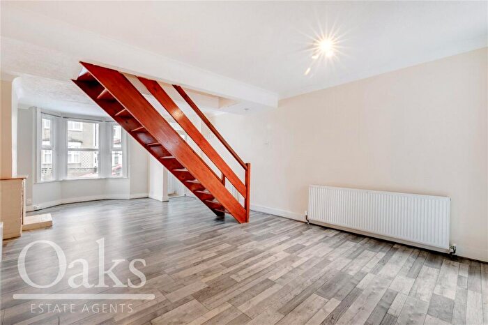 2 Bedroom Terraced House To Rent In Howley Road, Croydon, CR0