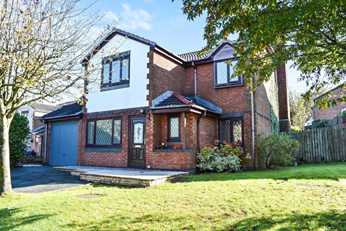 4 Bedroom Detached House To Rent In Curlew Close, Blackburn, BB1