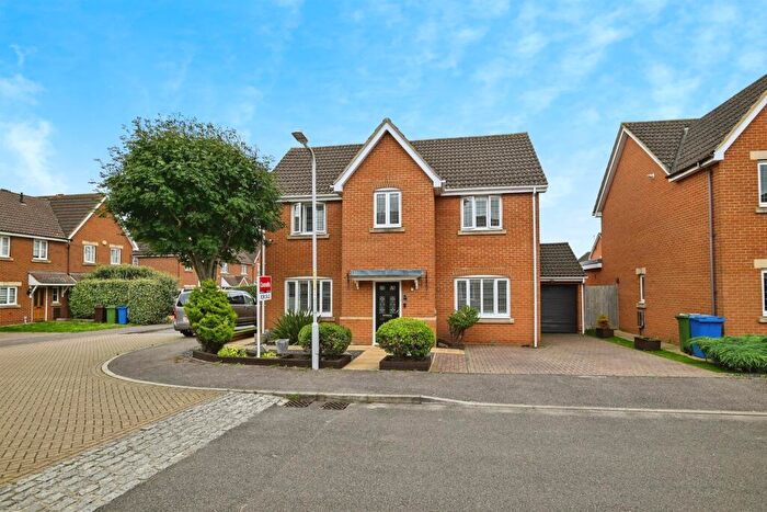 4 Bedroom Detached House For Sale In Anatase Close, Sittingbourne, ME10
