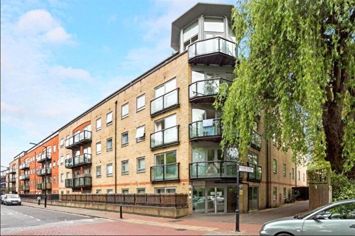 2 Bedroom Flat For Sale In Rotherhithe Street, London, SE16