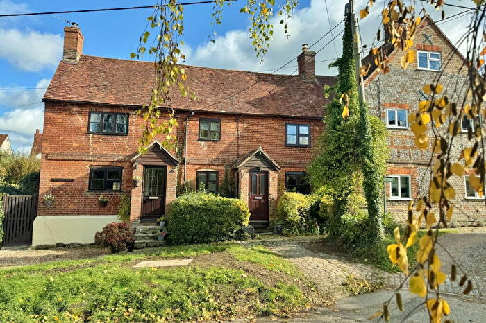 3 Bedroom Terraced House For Sale In Parkers Hill, Tetsworth, Thame, OX9