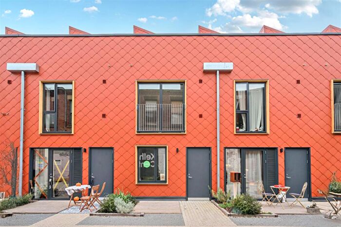 1 Bedroom Town House To Rent In Makers Place, Kelham Island, Sheffield, S3