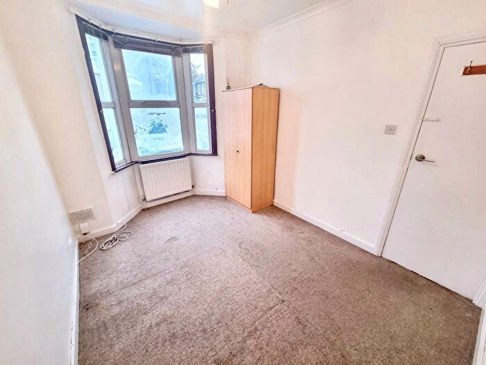 3 Bedroom Property To Rent In Worland Road, Stratford, E15